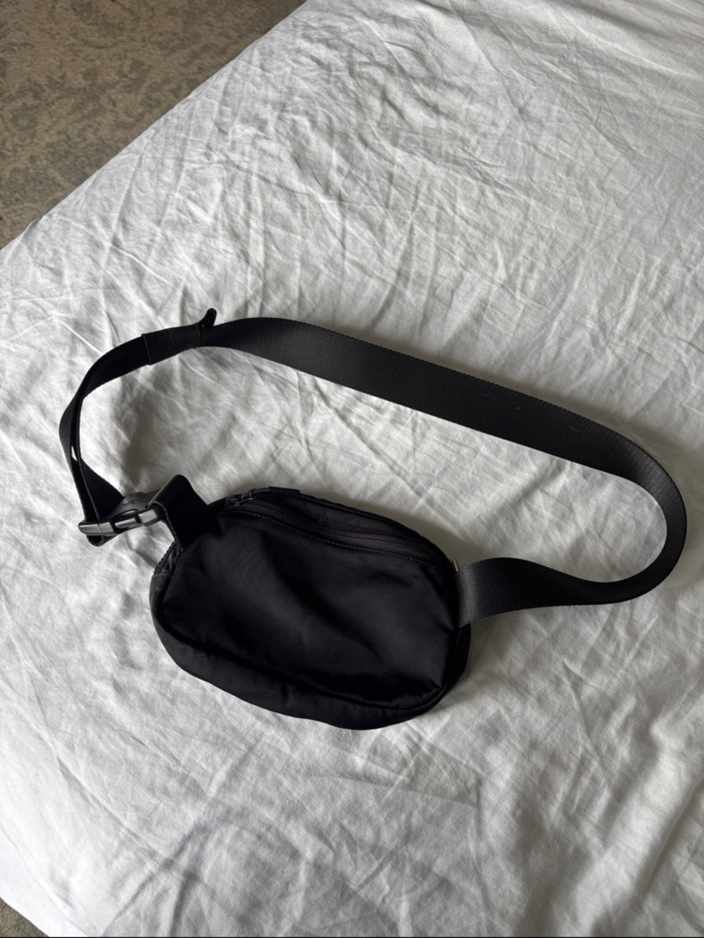 Black Lululemon Fanny pack - Picture 2 of 2